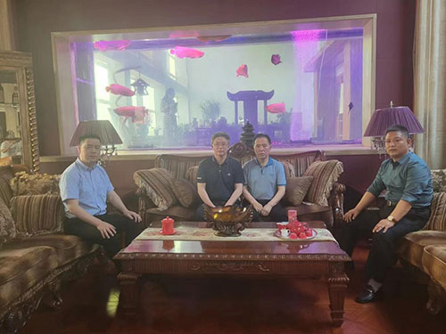 上海創(chuàng)力集團(tuán)總經(jīng)理張世洪一行赴山西企業(yè)走訪座談(圖3) 上海創(chuàng)力集團(tuán)總經(jīng)理張世洪一行赴山西企業(yè)走訪座談(圖3)