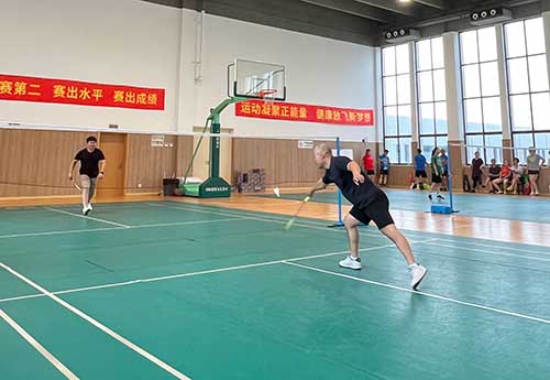 上海創(chuàng)力集團(tuán)成功舉辦2023年重固鎮(zhèn)職工羽毛球比賽(圖7)