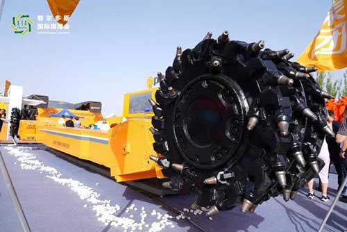 圖片6.jpg 上海創(chuàng)力集團參展第十八屆鄂爾多斯國際煤博會取得圓滿成功(圖6)